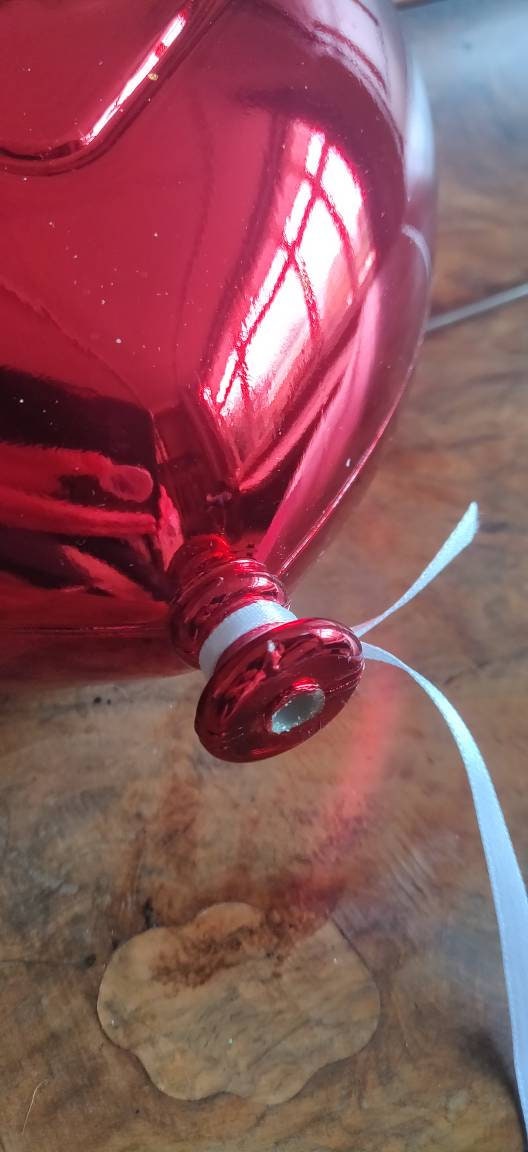 Red Metallic Heart Balloon, Valentines Wreath Attachment (22.5cm)