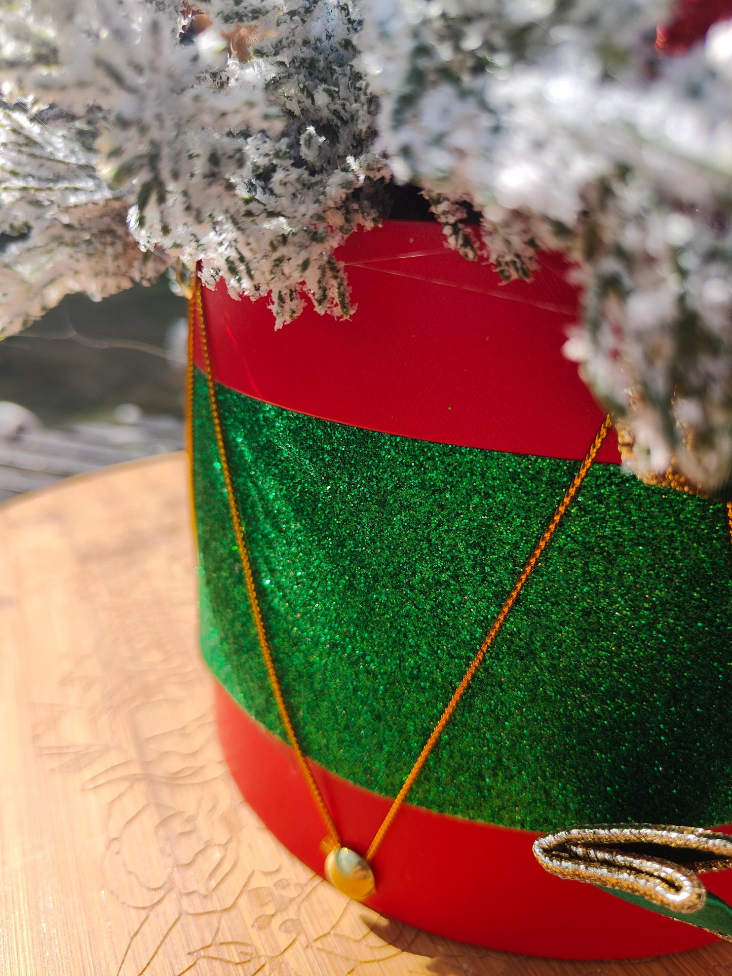 Christmas traditional drum centrepiece tablecentre cheeky whimsical elf green red gold